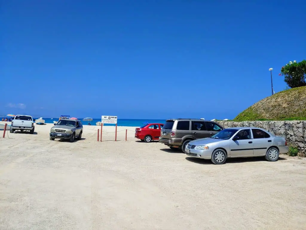 Parking lot at Palmilla Public Beach